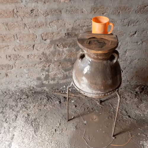 Item #112616141663566196060807121025535179661898826676487541073003803957374492868613 Media