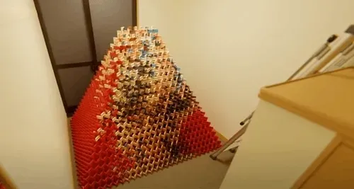 Item #39196831918846104418627261594749658504318033175320547084411345703465771959968 Media