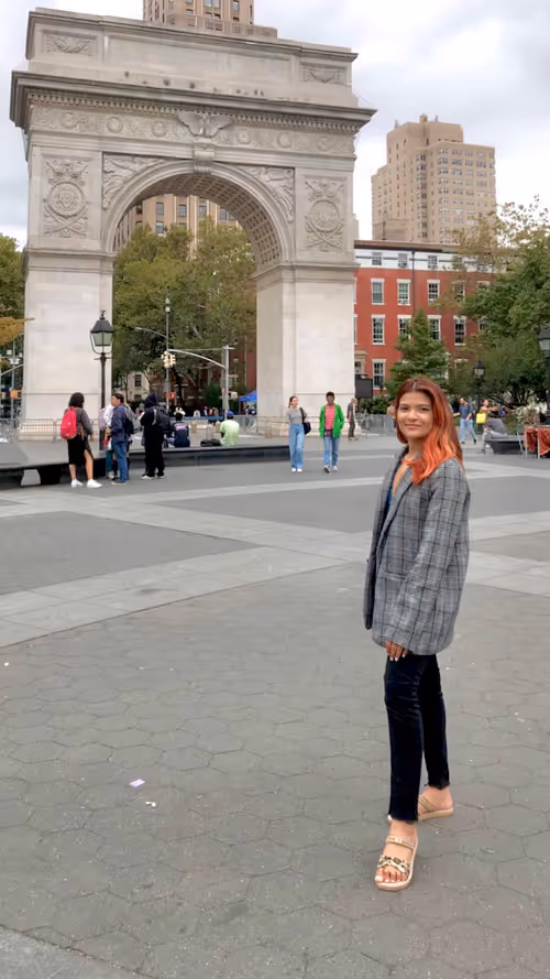 Item #104067061216888639204049758266491847344328349549309456641886273643705901514753 Media