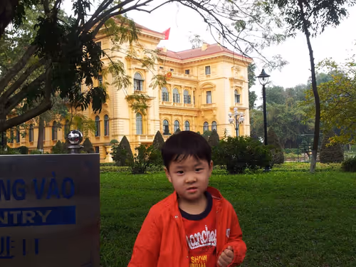 Item #96977338935744570572164552602749584256864875858754548440999278341912719785985 Media