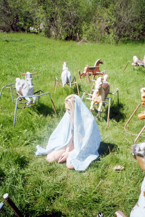 Item #86840999901680636627207767211132510364269791174198933715029395848291701227521 Media