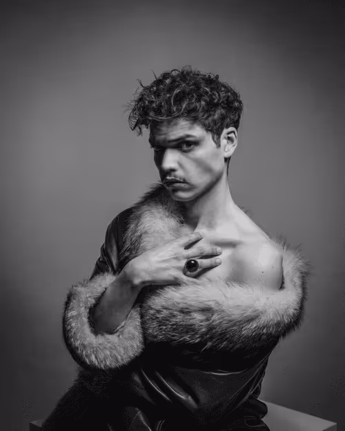 Item #26492860262192405897409247686929085024794401403847703728827399622808385355777 Media