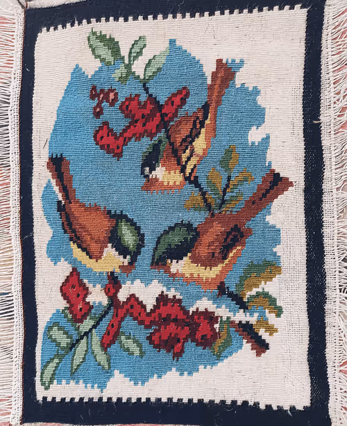 Item #44058325310631288922336151703793555057801410454682834900542493292141721157633 Media