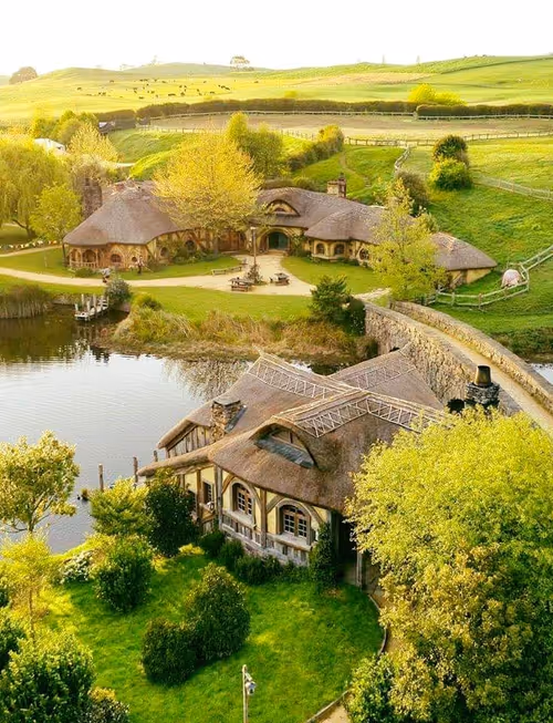 Item #83462484926125179177933876272722647181473475967863052278931111146031027322881 Media