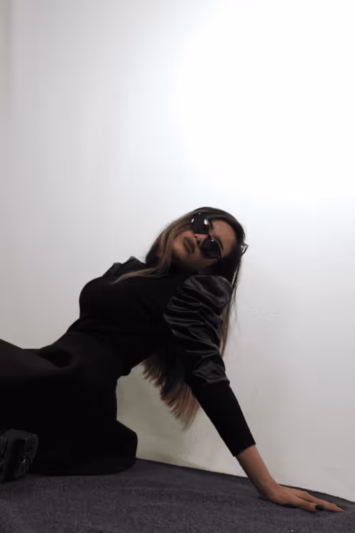 Item #5103703959889671819587763568548388729319358856956338530622636551216448929793 Media