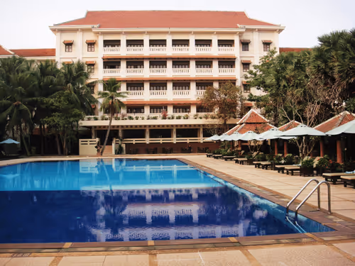 Item #47740723628740992811774374688397150768592318939959493340400451120901593759745 Media