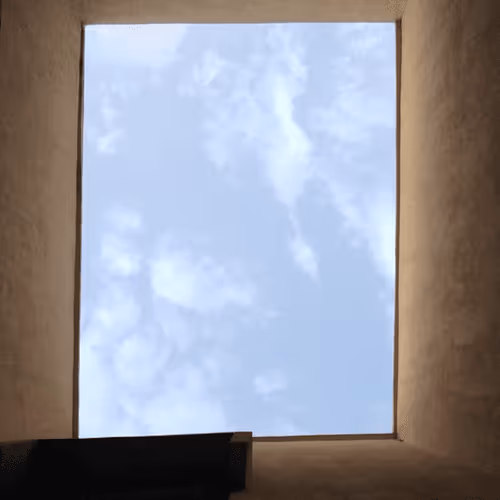 Item #28823988129291438061960271598525618113562256950622749276233211779148219940923 Media