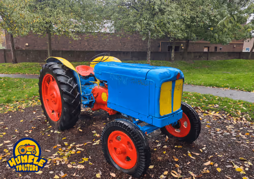 Item #35863194083128256797647772425284652682645032595179500226087347020765339844609 Media