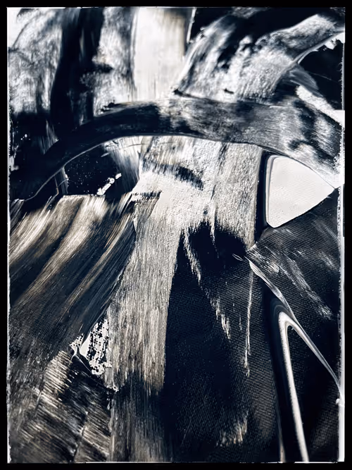 Item #69161271845556741248210283377184123159199717982282519289769021610460322988033 Media