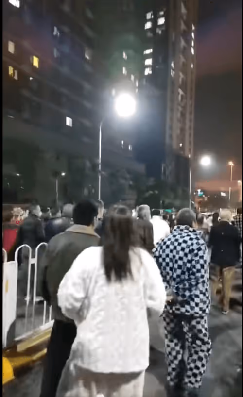 Item #93461176747039088234827245090120793672772540830640058808582334075736726437889 Media