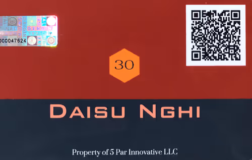 Item #23712955375445781403554449597734991184459726037539563642804381271948575899649 Media