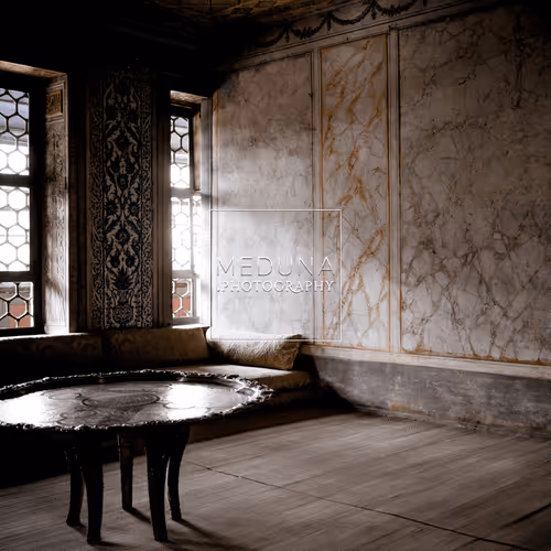 Item #112381046722962836592974674419935165827730707126809541689433939958084430462986 Media