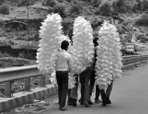 Item #109579018027133606473158902058456759875658318669045531735484408636169519104001 Media