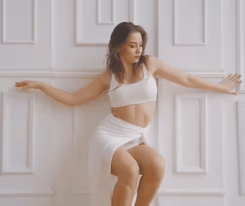 Item #111687379176541889816919328353036275918710560160410908362493498376937873080321 Media