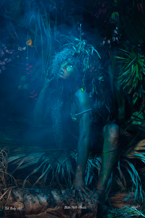 Item #22903998292597646636474096852405131883501866736470564428538884467139482222602 Media