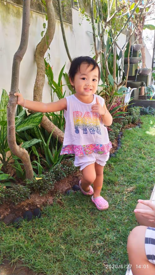 Item #51198950727353000400182026279026974017434036809871363174420400696444885925889 Media