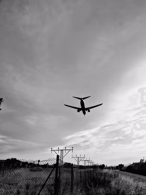 Item #36816001644917254617906175698674191035781868216999975889902342359653915033601 Media