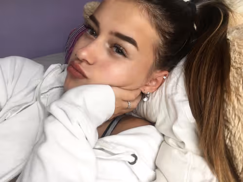 Item #40699617473544547642091303705701803147617847873531449112639657162607679242241 Media