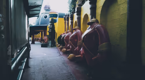 Item #66869618967602468746282682134224071188176977612925683750595185233100011470849 Media