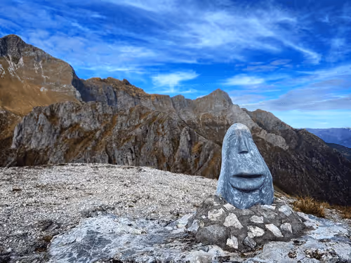 Item #36336170879608208403963751604494433054462935544758920663222913835182545960961 Media