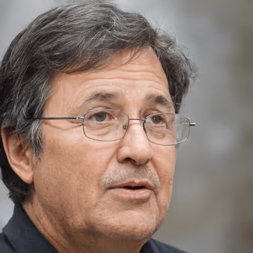 Item #16610918306423952185654125695303426157382893751057886314763247307010422603777 Media