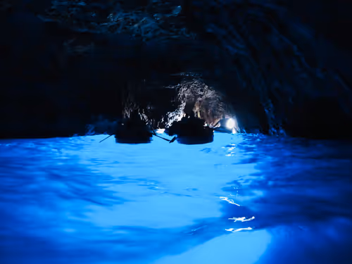 Item #109856220298400902651076580767902450481001671145135042895744925546404946903041 Media