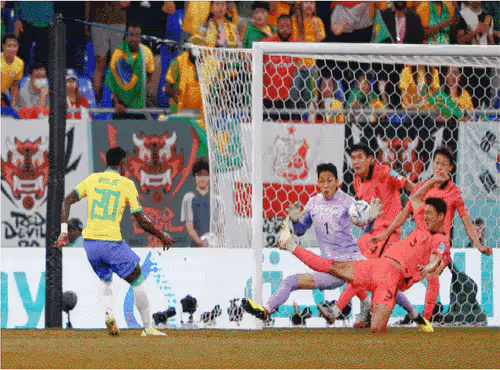 Item #65693431336737846623910305475550192069480620140523173107497942614261433892865 Media