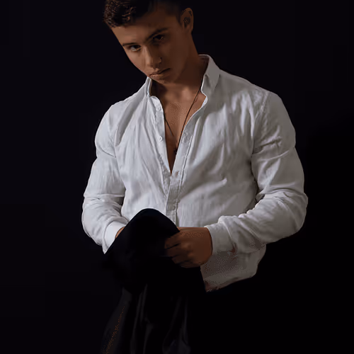 Item #35845677255303316115834795441160477142545138675054671014055745976618253811713 Media