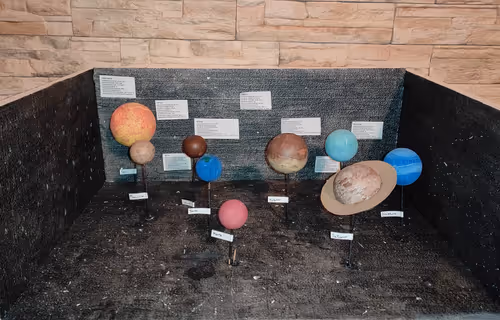 Item #65495047530022433275039204782210851179827650360638316737546345755811543777281 Media