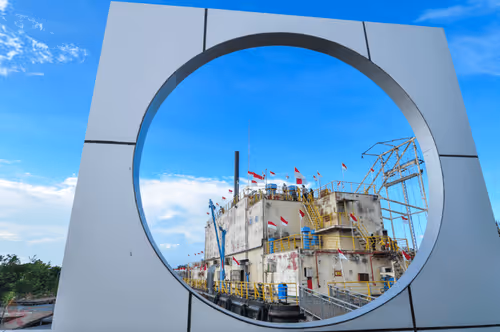 Item #108531248015755744860659429859780828892158907125993822032643417918960706781185 Media