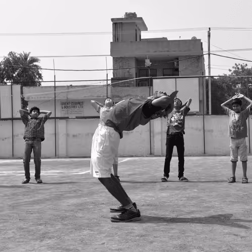 Item #109579018027133606473158902058456759875658318669045531735484408897853286514689 Media