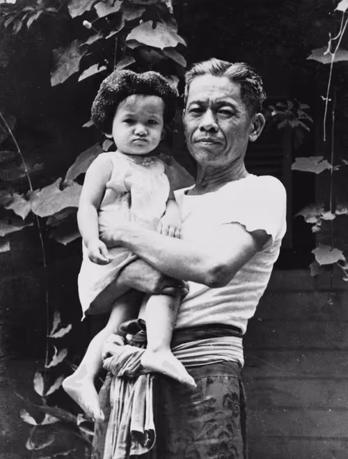 Item #107469224933443275307436024007861471794969431242416731534443623096558282604545 Media