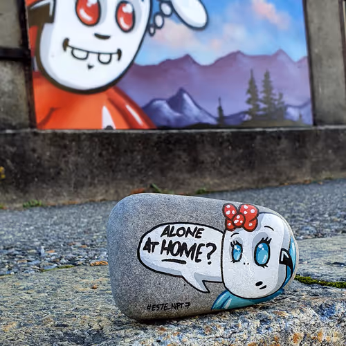 Item #76780836000871444111786607703412504968769074453506874541421732863278206418945 Media