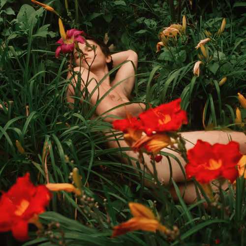 Item #78290495778488024413402900412975028234166831643233263215137554372565034598401 Media