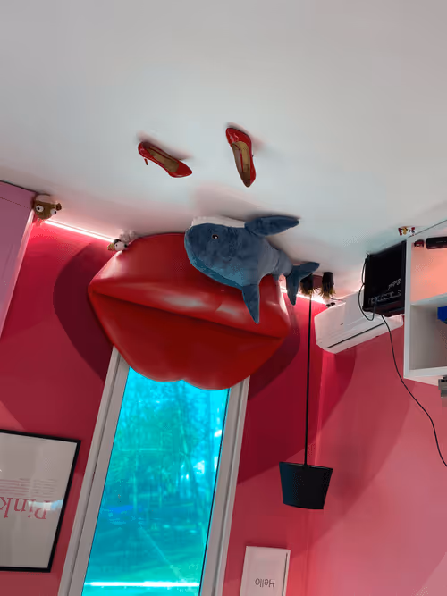 Item #112339910633504213728399095396539794001498957643170945361235603265799000686593 Media