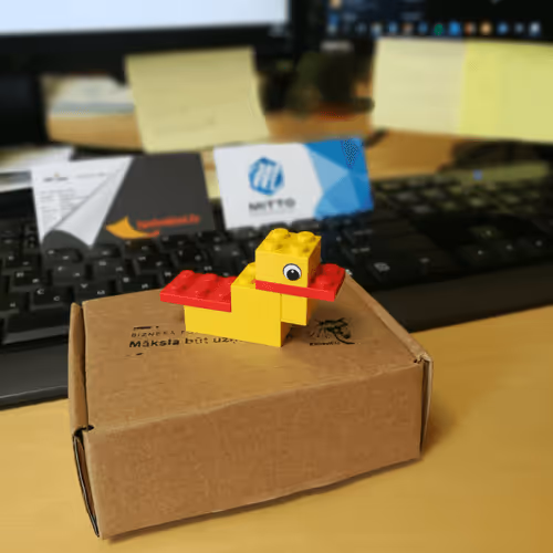 Item #1093185046924758040004246139181377805308068794897432360970874522598876643329 Media