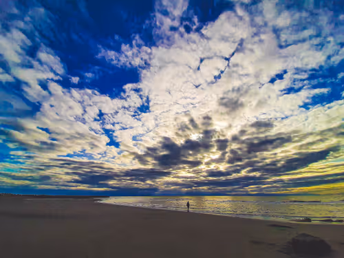 Item #93733275809308755757503475852575142382526812596278702282935670383406227652609 Media