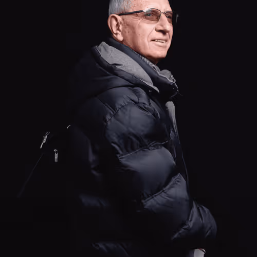 Item #26202328724934716092263654212685968714635064546074403937564445165300138115222 Media