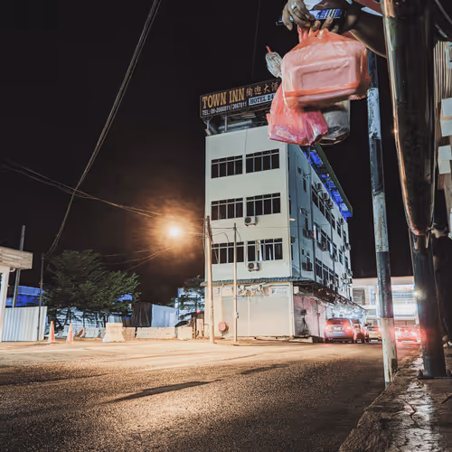 Item #106697759885429476252682213446529431491748845254432943704338818236623517384705 Media