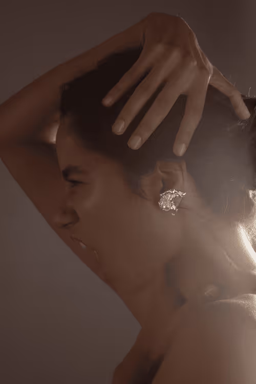 Item #66359699612224863789701510263668290300970343380143522787191207169284391305217 Media