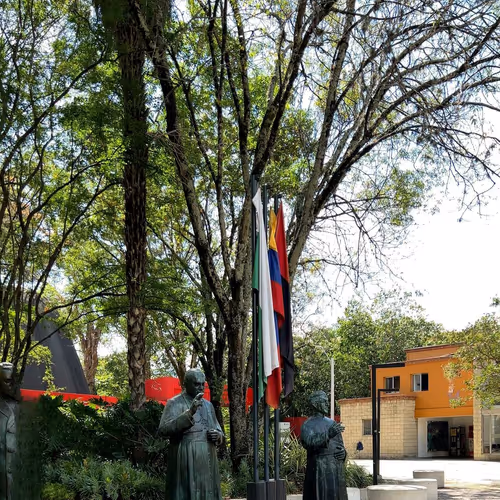 Item #2941502051772928618539339748658183408652974778370200235276722897738731809818 Media