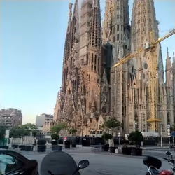 32447389883640699203110522381487726046743399198481298807720689518604745286000