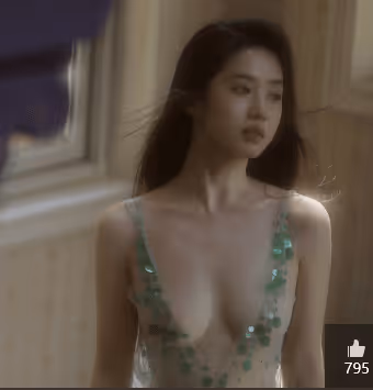 68877.lens-Collect-5