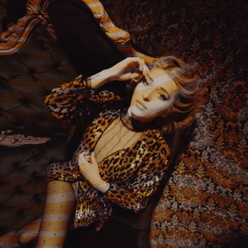 #45 Vérité 'He's Not You' Royal LDA