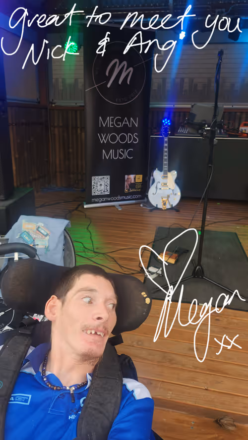 Item #17708301857884988557829686877431796608765203493610710562286223927031513415798 Media