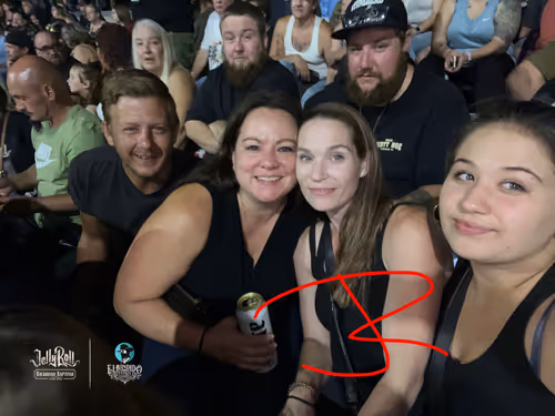 Item #82430084631088779783923609667386734480977318467019975725892204460989829598657 Media