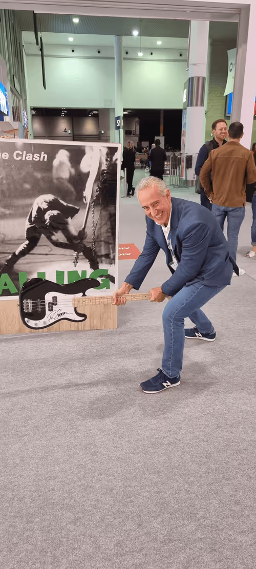 Item #5229015652687868259666913816713902620906562704391110929666013186112588664765 Media