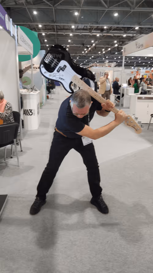 Item #20090241298682941372640685026852383493036126439809841367623176968922814627913 Media