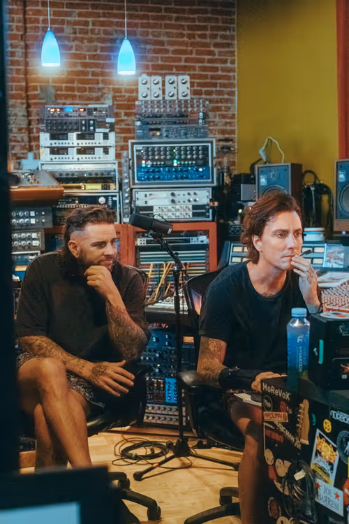 Item #32758606395666276736608370792496525350349284598048708056322425765710239400210 Media