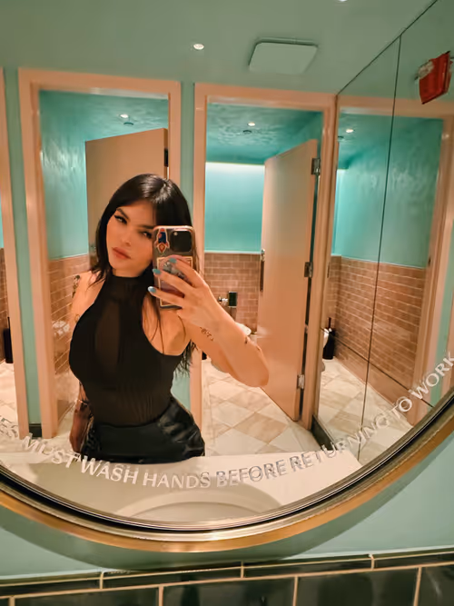 Item #29922453870928726939585553599443170250880733332780005419958459762110858526732 Media